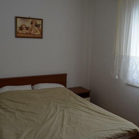 Apartments Antonio Baška Buitenkant foto
