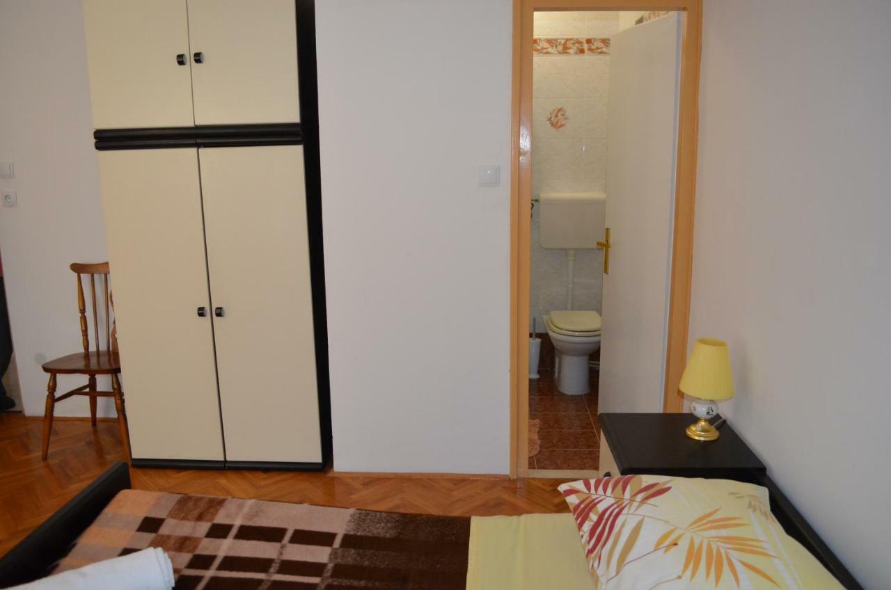 Apartments Antonio Baška Buitenkant foto
