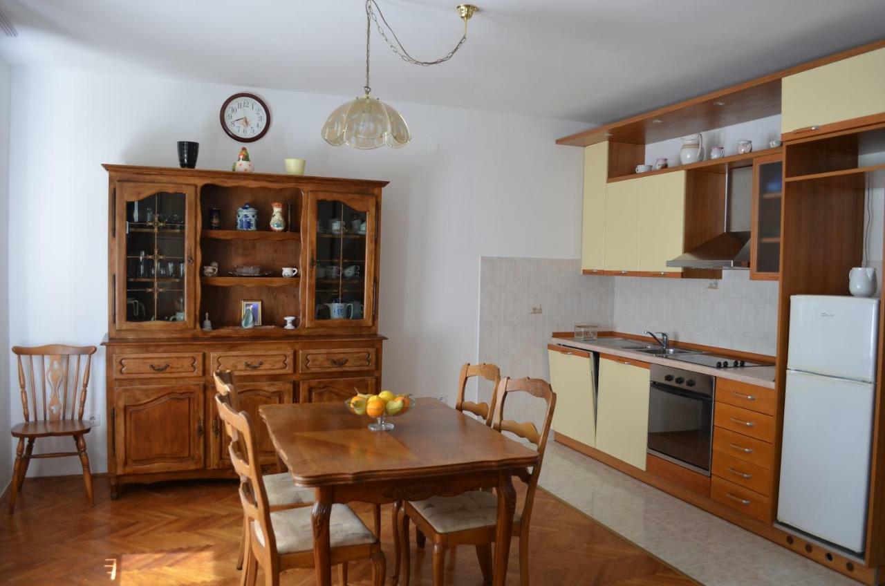 Apartments Antonio Baška Buitenkant foto